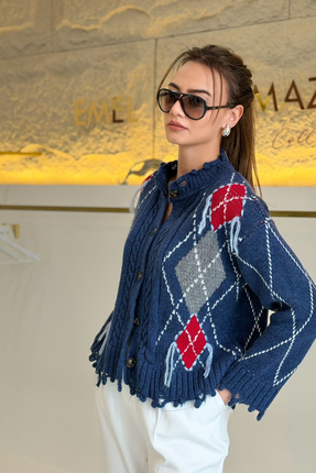 EMEL ERYILMAZ Baklava Desenli Lacivert Hırka