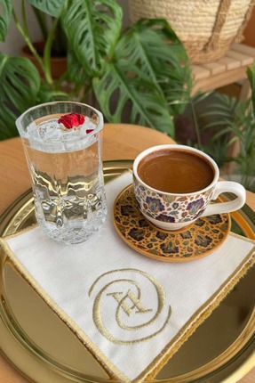 HARD RUBY Hardal Renk Nakışlı Kahve Yanı Kokteyl Peçetesi & Bardak Altlığı 6 ...