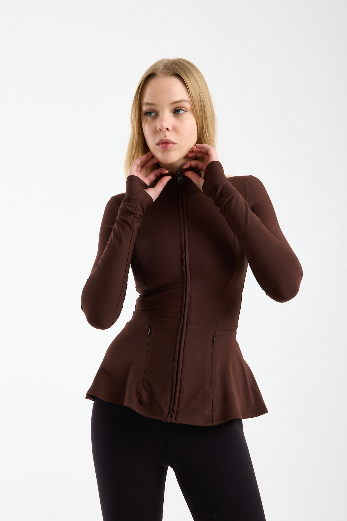 TheyYou Peplum Kesim Tesettür Spor Ceket, Fermuarlı & Parmak Geçmeli görsel 3