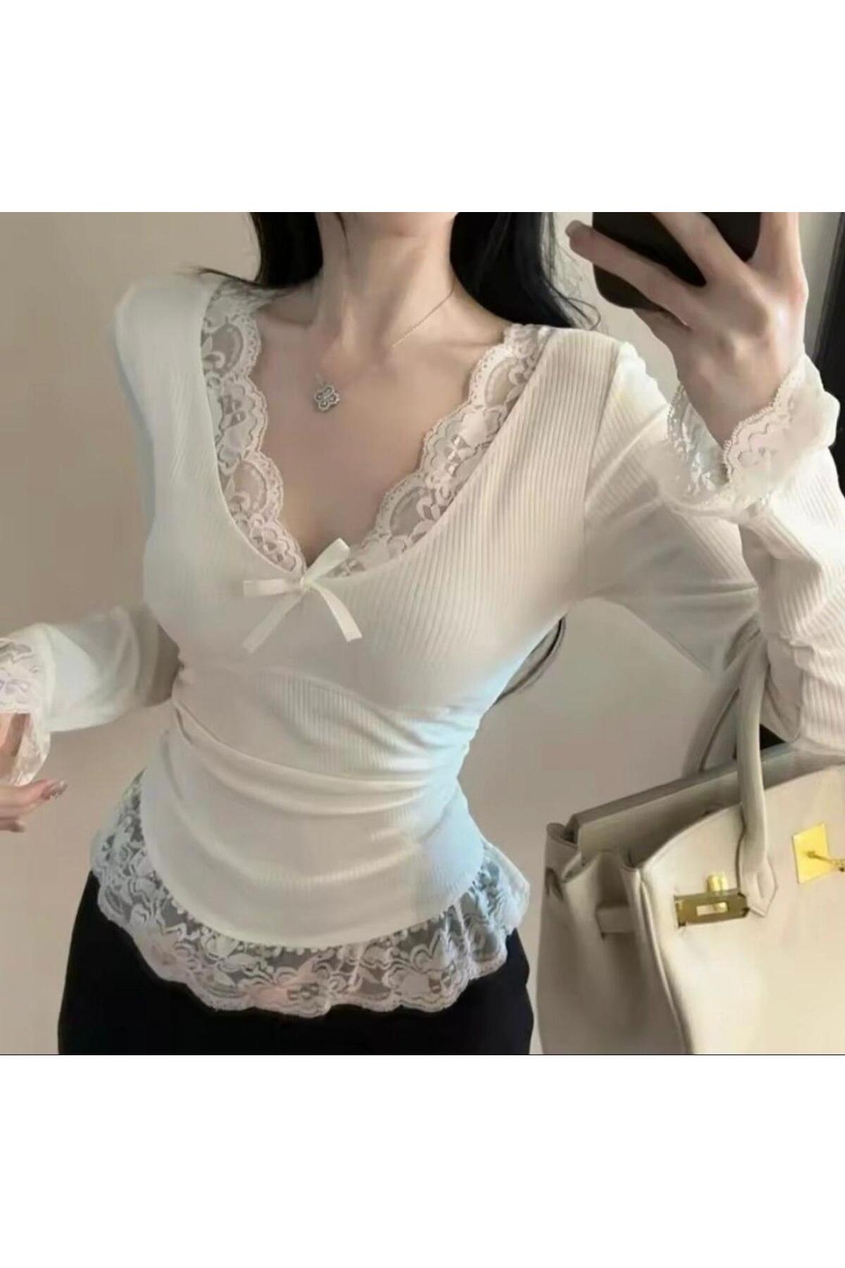 İsra Ayyıldız Moonstar Collection Vintage Y2k Dantel Detaylı Uzun Kollu Basic Bluz