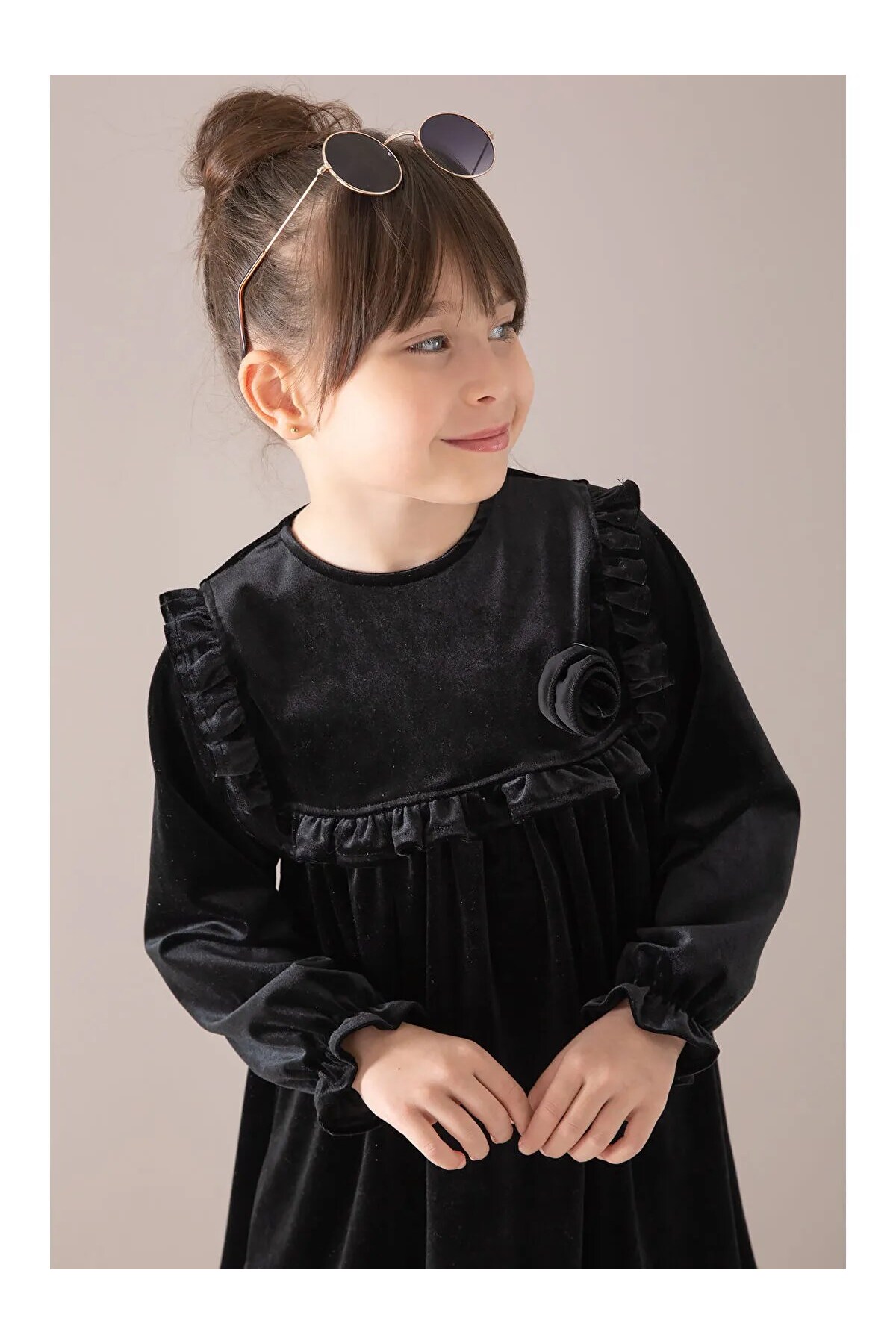 Ege Bebek Kız Çocuk 4-5-6-7-8 Yaş Mevsimlik Gül Detaylı Kadife Elbise, Bayramlık Elbise R2428 fotoğrafı 3 (önizleme)