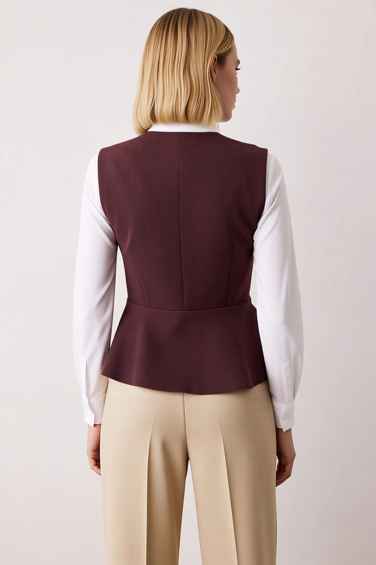 Kadın Bisiklet Yaka Kolsuz Dokuma Kumaş Fitted Peplum Detaylı Düğmeli Yelek Regular Boy Astarlı