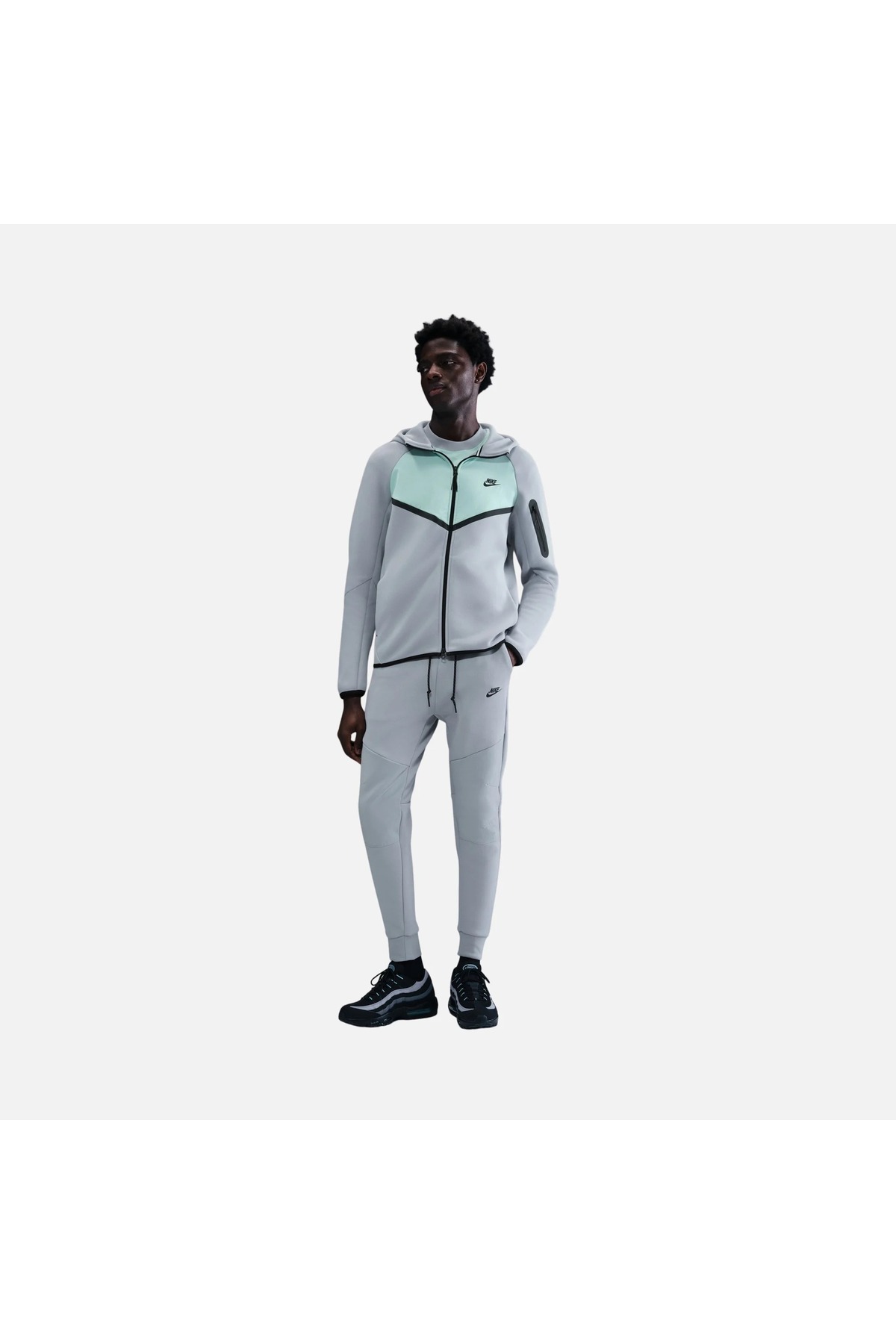 Nike Tech Fleece Jogger Dar Kesim Erkek Eşofman Altı / IH4303-012