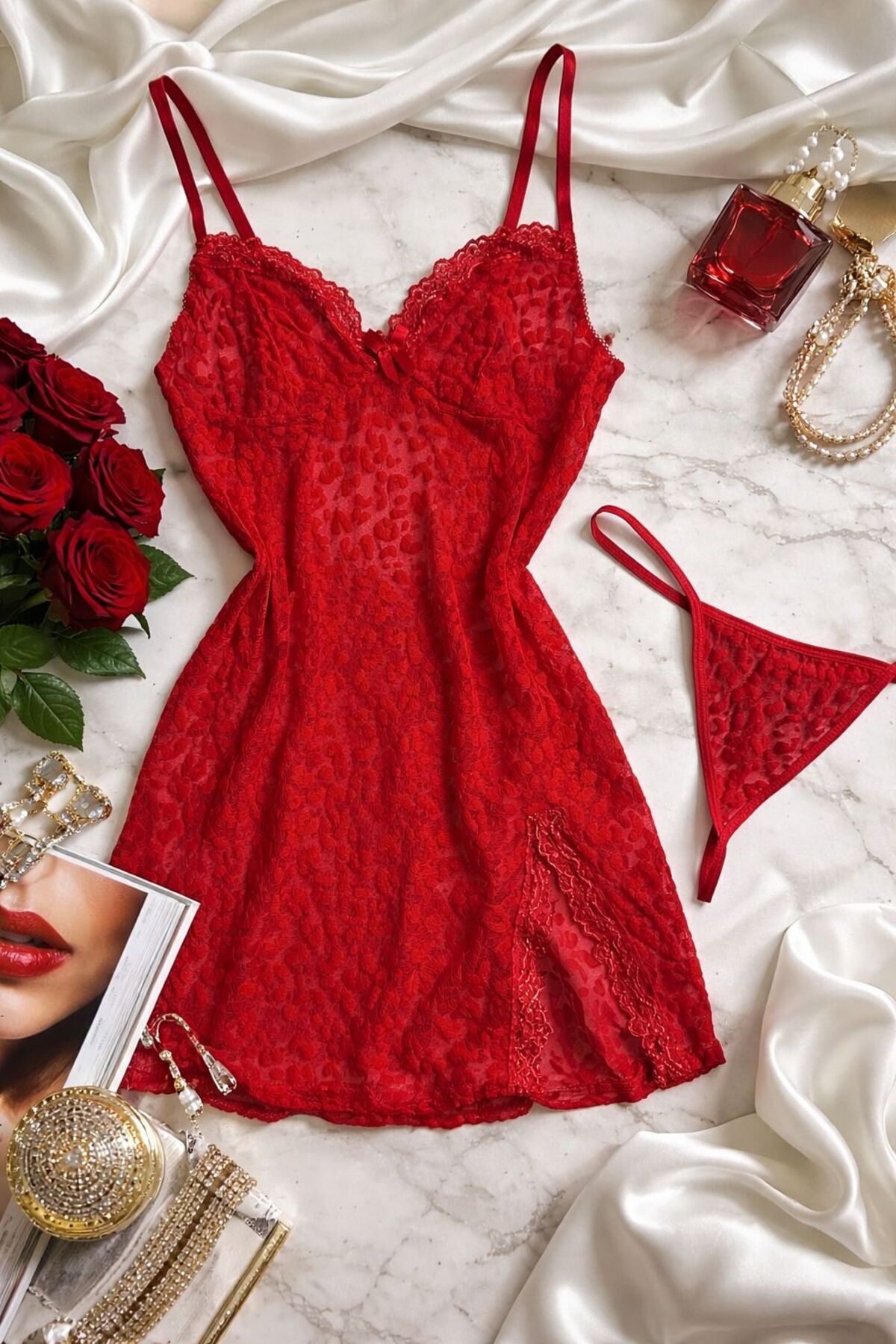 cdh çeyize dair herşey Yırtmaç Detaylı Dantelli Kırmızı Gecelik Seti