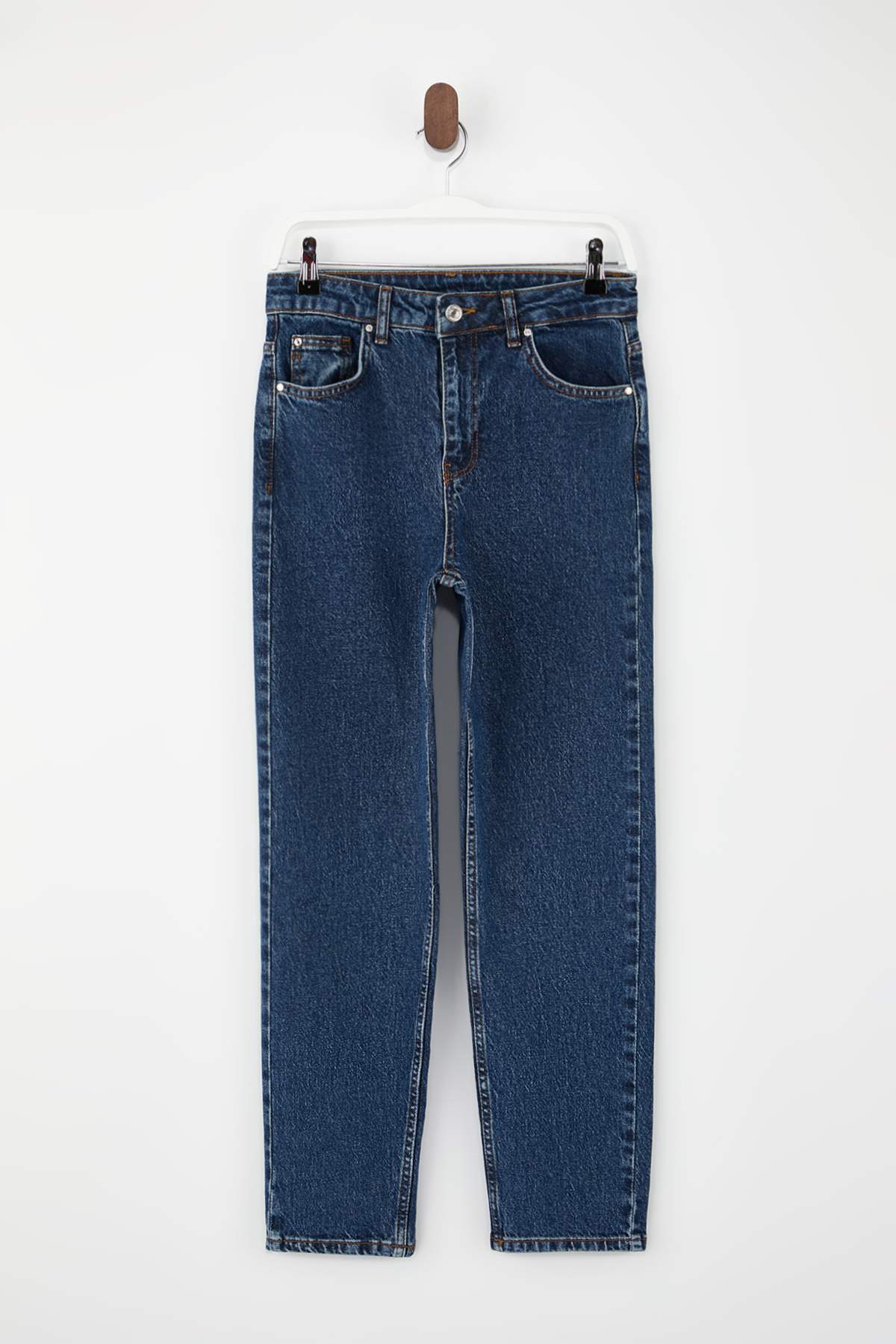 Trendyolmilla  Koyu Mavi Yüksek Bel Bilek Boy Az Esnek Mom Jeans TWOSS26JE00112 - Görsel 7