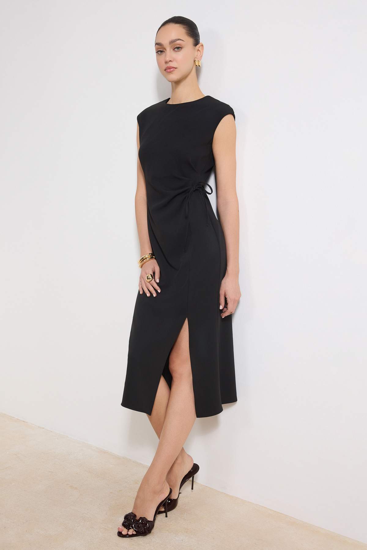 trendyolmilla-womens-flat-midi-sleeveless-bus