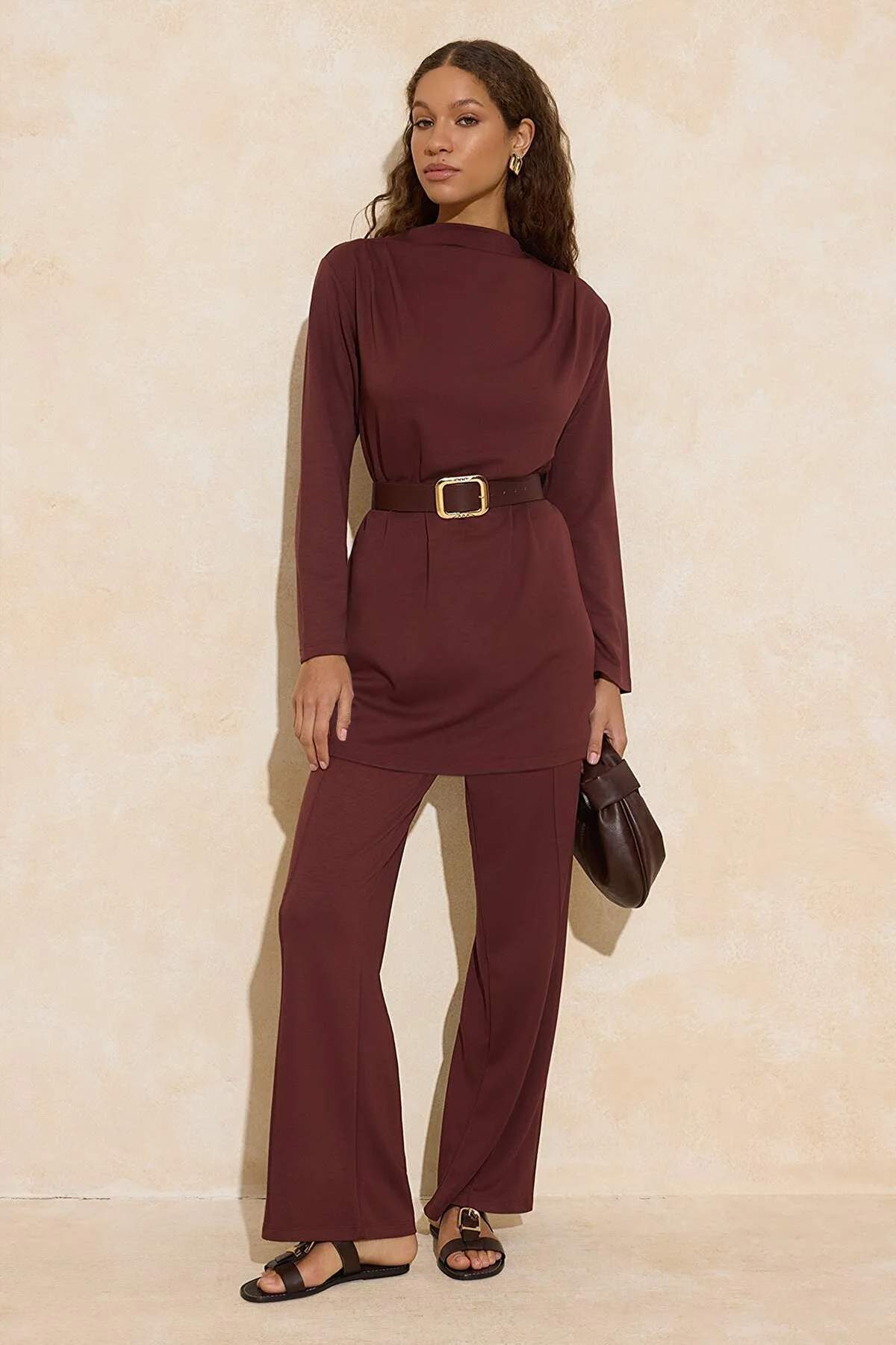 Trendyol Modest Brązowy dopasowany komplet z dzianiny interlock, góra i dół z...