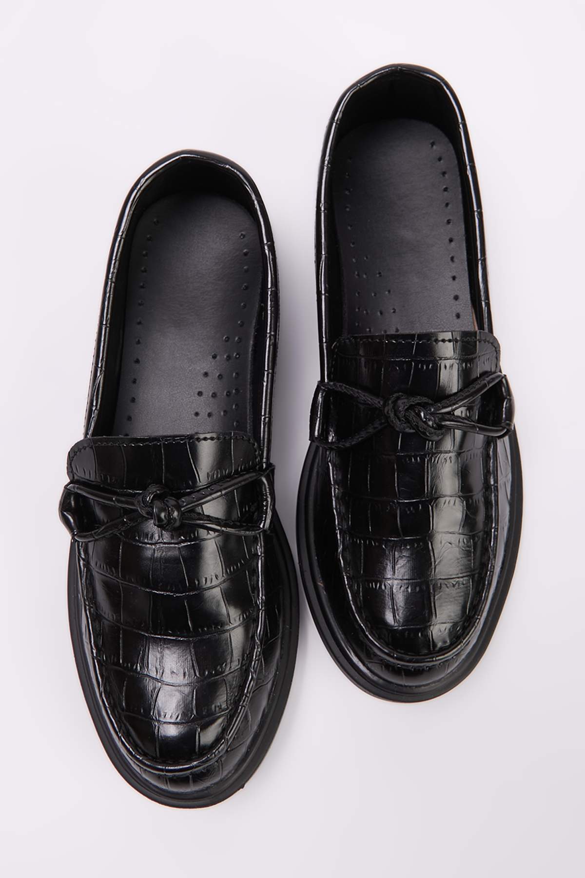 trendyol-shoes-womens-loafer-shoes