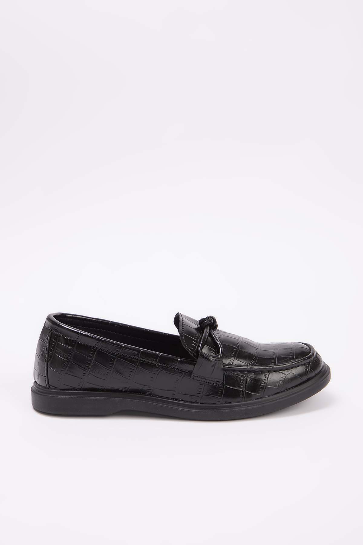 trendyol-shoes-womens-loafer-shoes