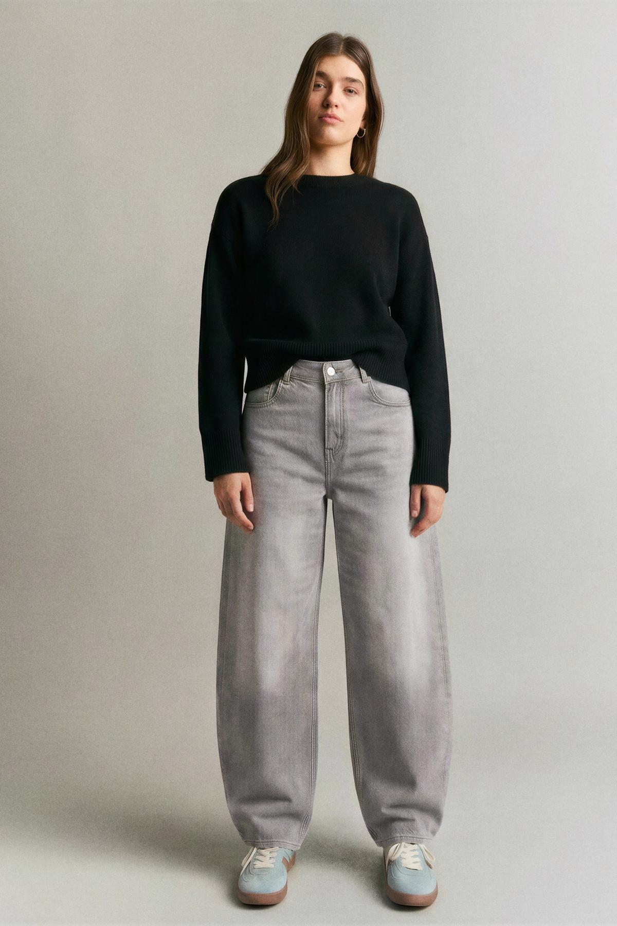 Bershka  Yüksek bel barrel fit jean