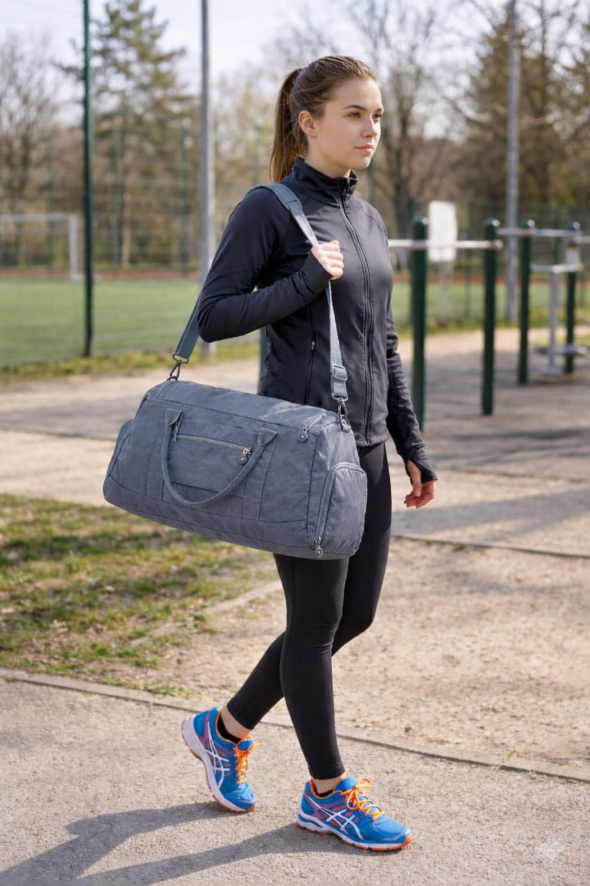 KAFF  Gri Krinkıl Kumaş Ayakkabı Bölmeli 0818 Önü Cepli Su Geçirmez Omuz Askılı Spor Ve Seyahat Çantası - Görsel 3