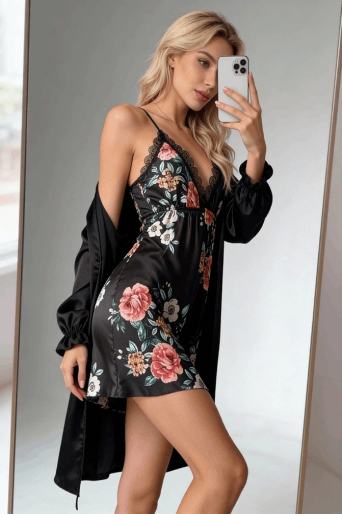 gc gece incisi Çiçek Baskı Detaylı Saten Sabahlıklı Takım