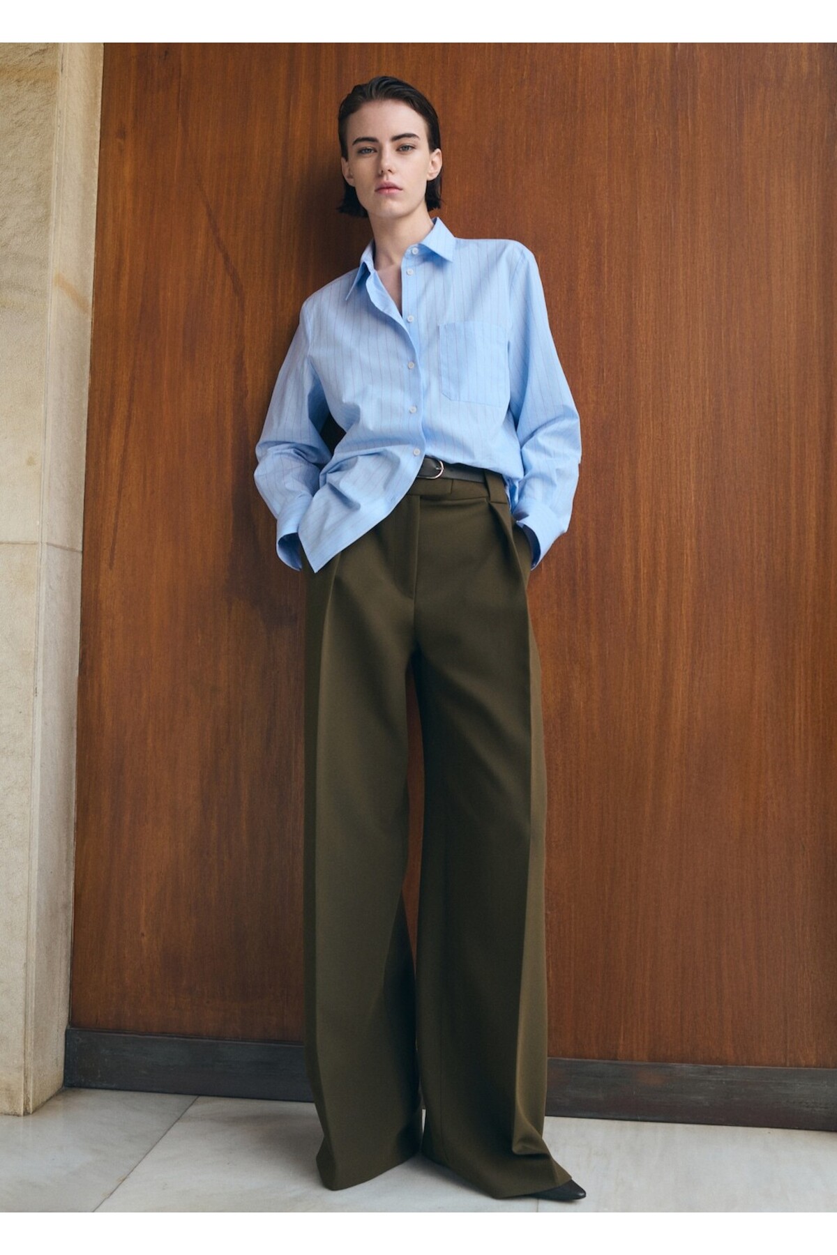 MANGO  Pamuk ve lyocell karışımı düz kesim gömlek - Görsel 2