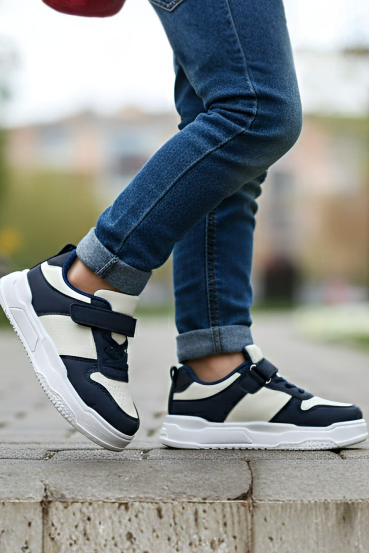 HİGHRUN Unisex Çocuk Okul Ayakkabısı Bağcık ve Cırt Cırtlı Spor Ayakkabı fotoğrafı 5 (önizleme)