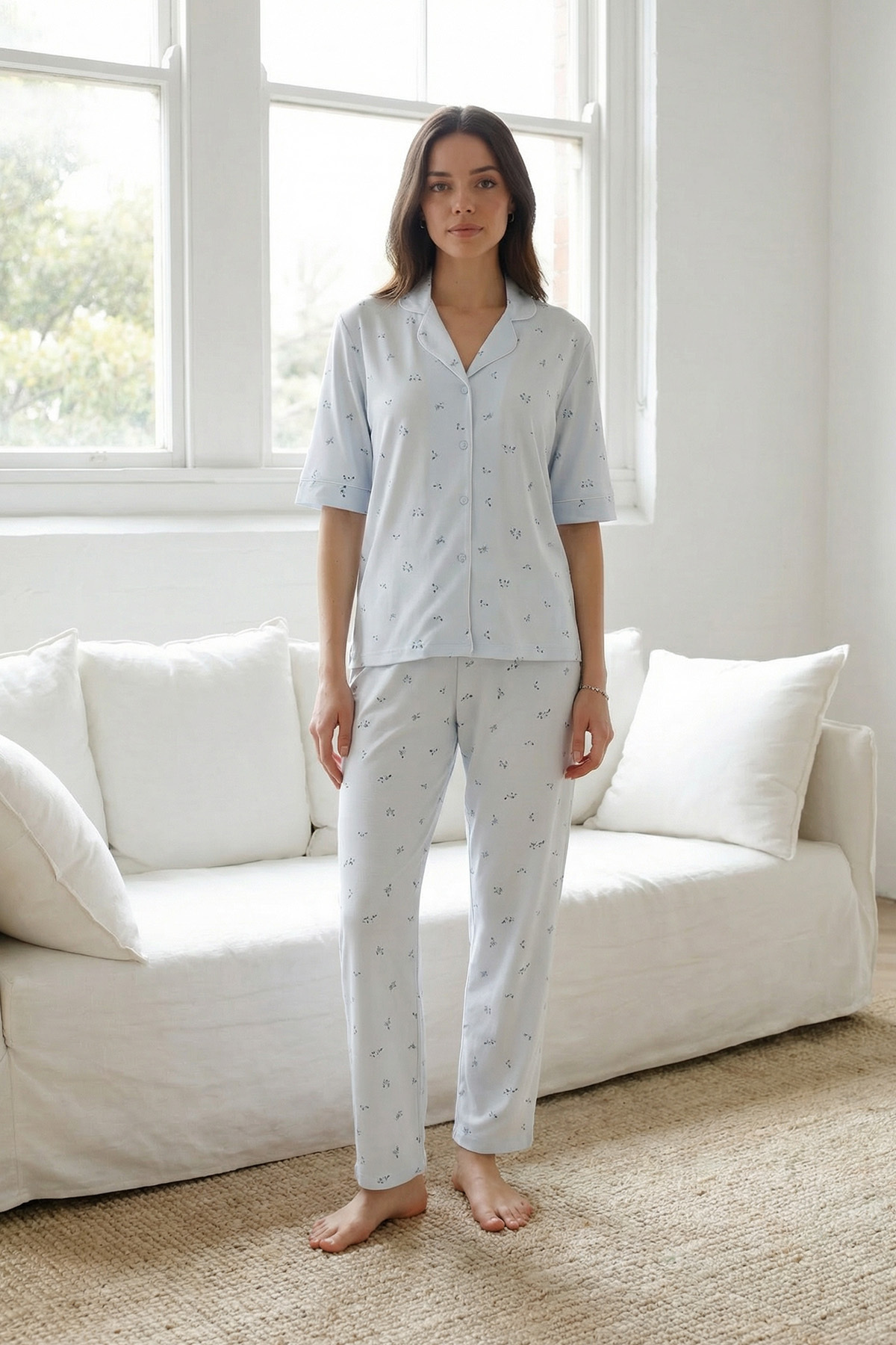 773 Women's Short Sleeve Pajamas Set with Front Button and Floral Pattern