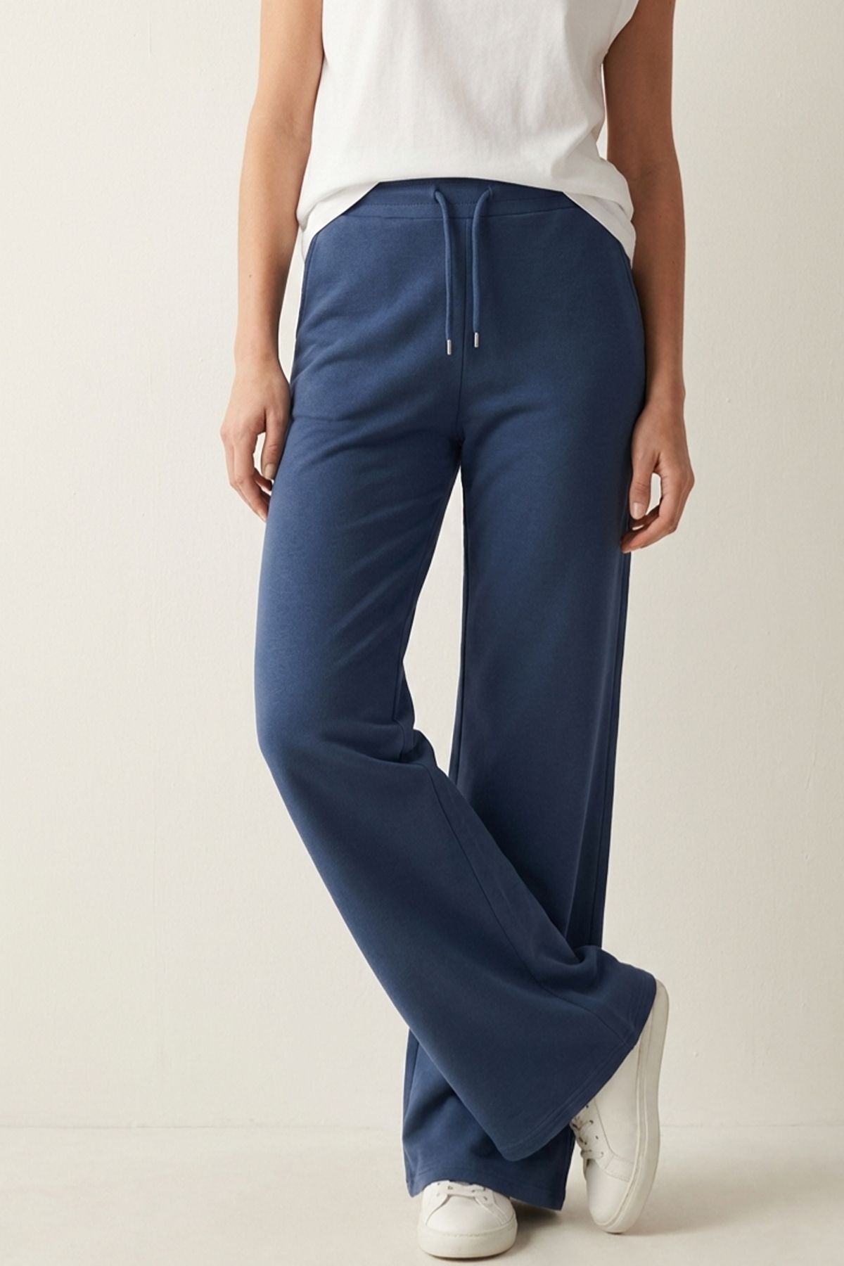 Elemge  Pamuklu Kadın Eşofman Altı Yüksek Bel İndigo Mavi Dar Kalıp Flare Fit Geniş Paça Cepli Esnek Likralı - Görsel 8