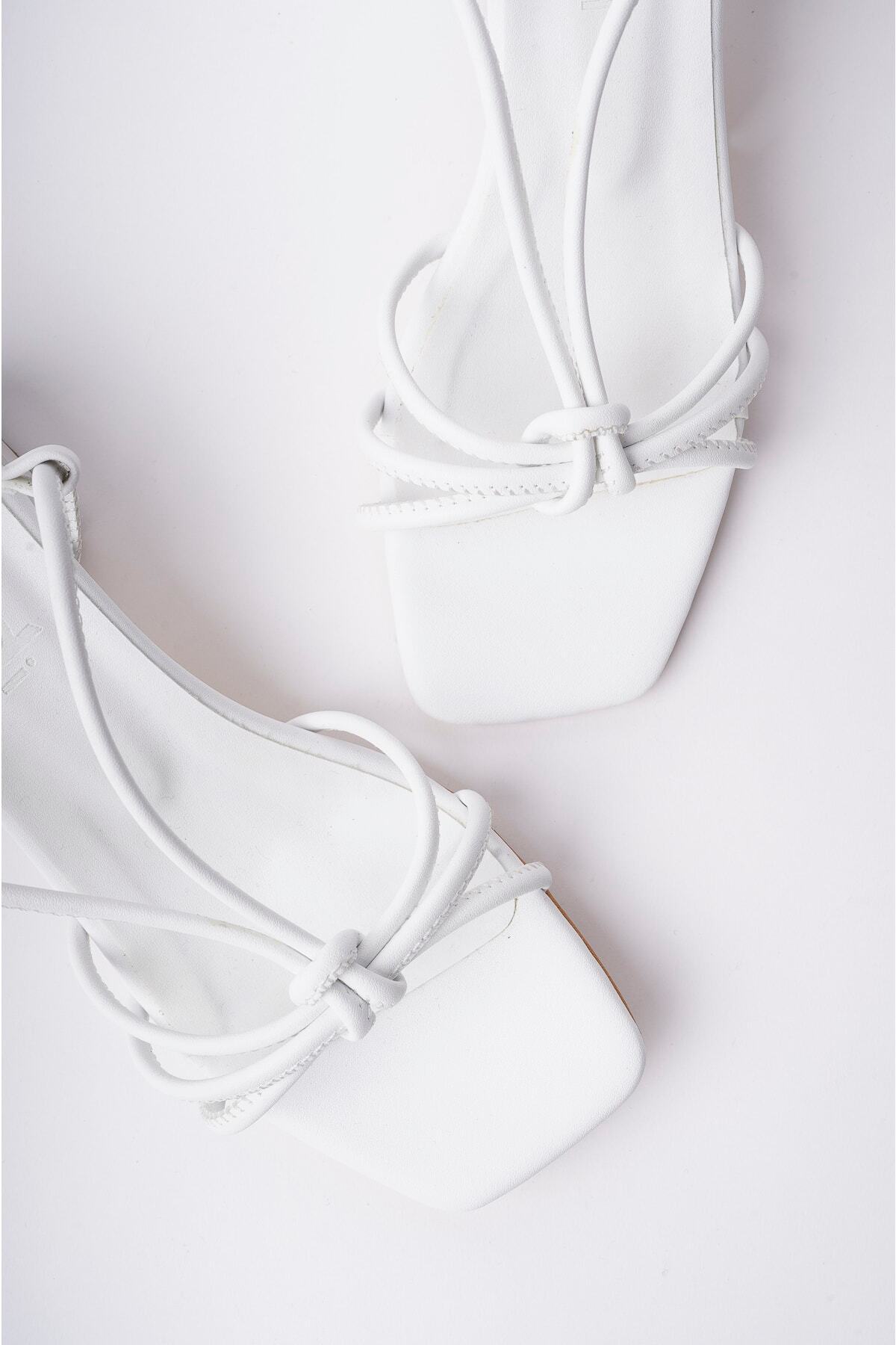 Diardi  Kadın Beyaz Rengi Kısa Topuklu Ayakkabı - Görsel 8