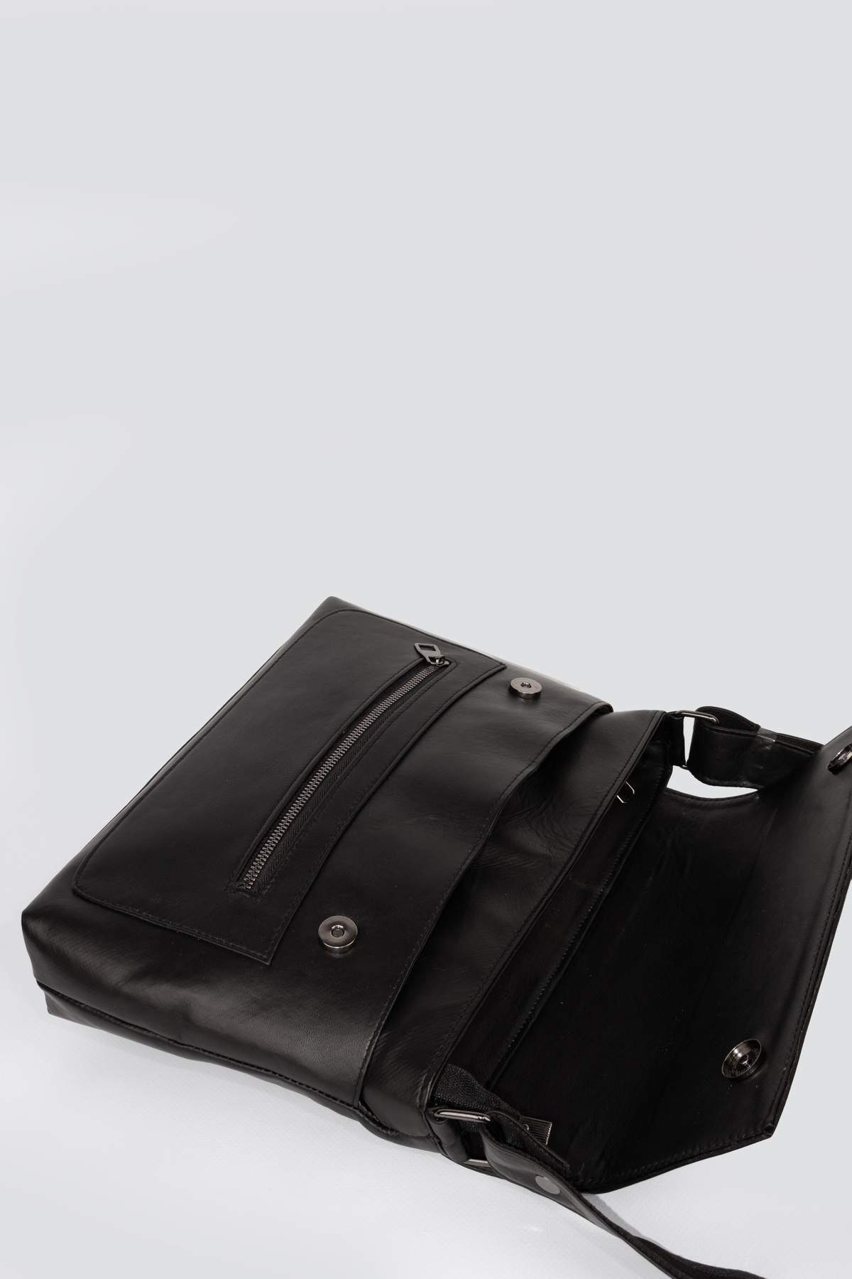 westbag Kolej Hakiki Deri Postacı Çanta görsel 5