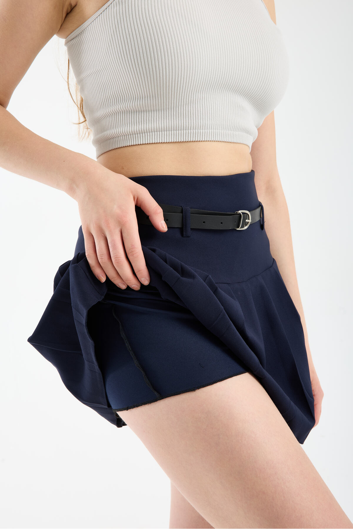 İLKCET MODA Kadın Lacivert Pileli Kemer Detaylı Şort Etek görsel 4