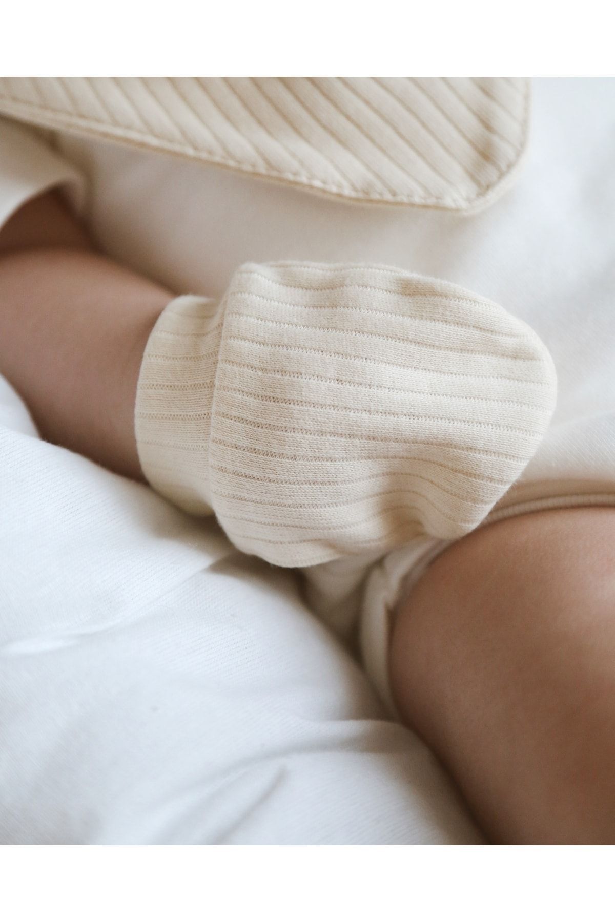 OhlalaKoala 3lü Hardal-Krem-Beyaz Yenidoğan Eldiven Set Model 1 fotoğrafı 4 (önizleme)