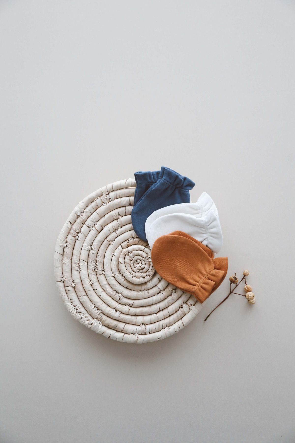 OhlalaKoala 3lü İndigo-Krem Tarçın Rengi Yenidoğan Eldiven Set Model 4 fotoğrafı 2 (önizleme)