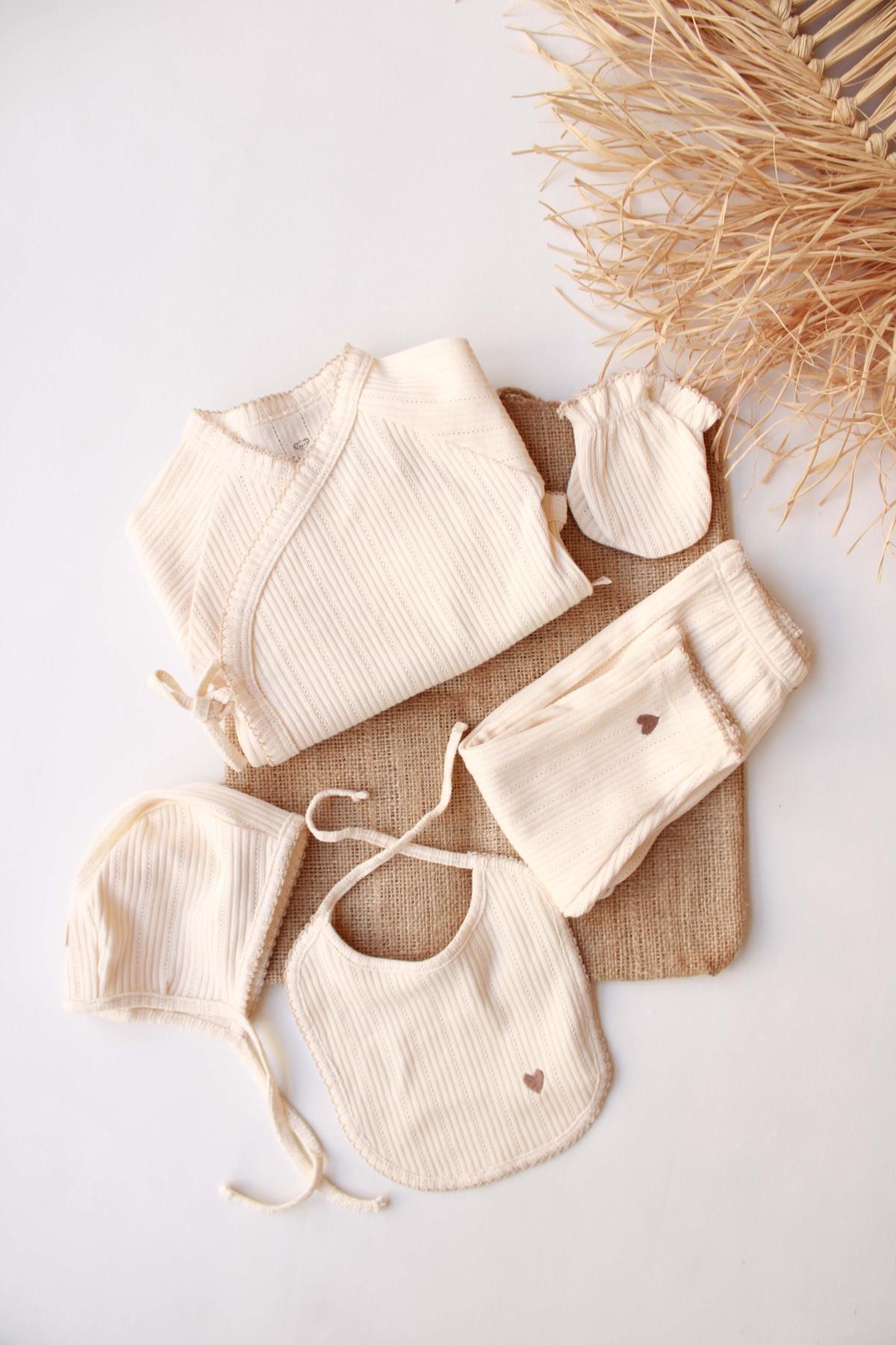 OhlalaKoala Kalp Nakışlı 5li Kruvaze Yenidoğan Set fotoğrafı 5 (önizleme)