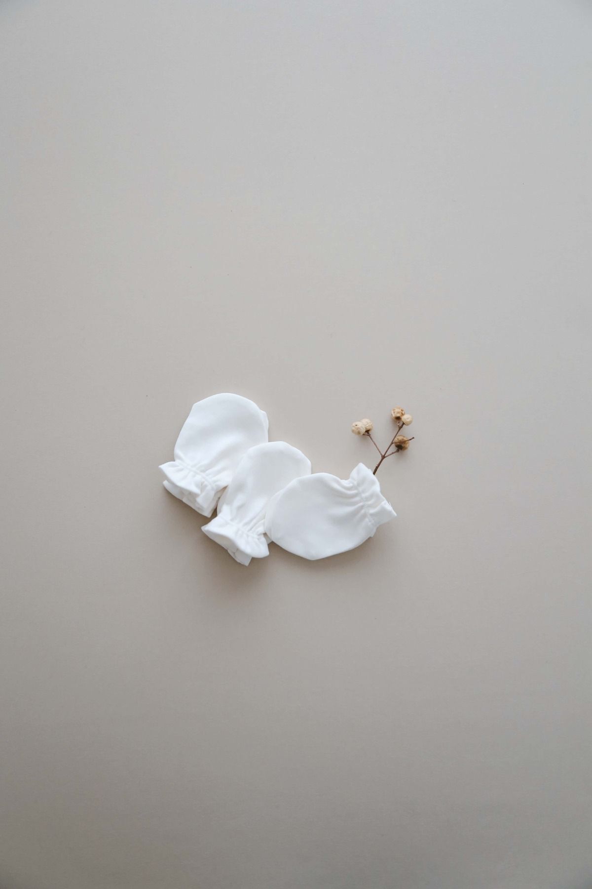 OhlalaKoala 3lü Beyaz Yenidoğan Eldiven Set Model 1 fotoğrafı 7 (önizleme)