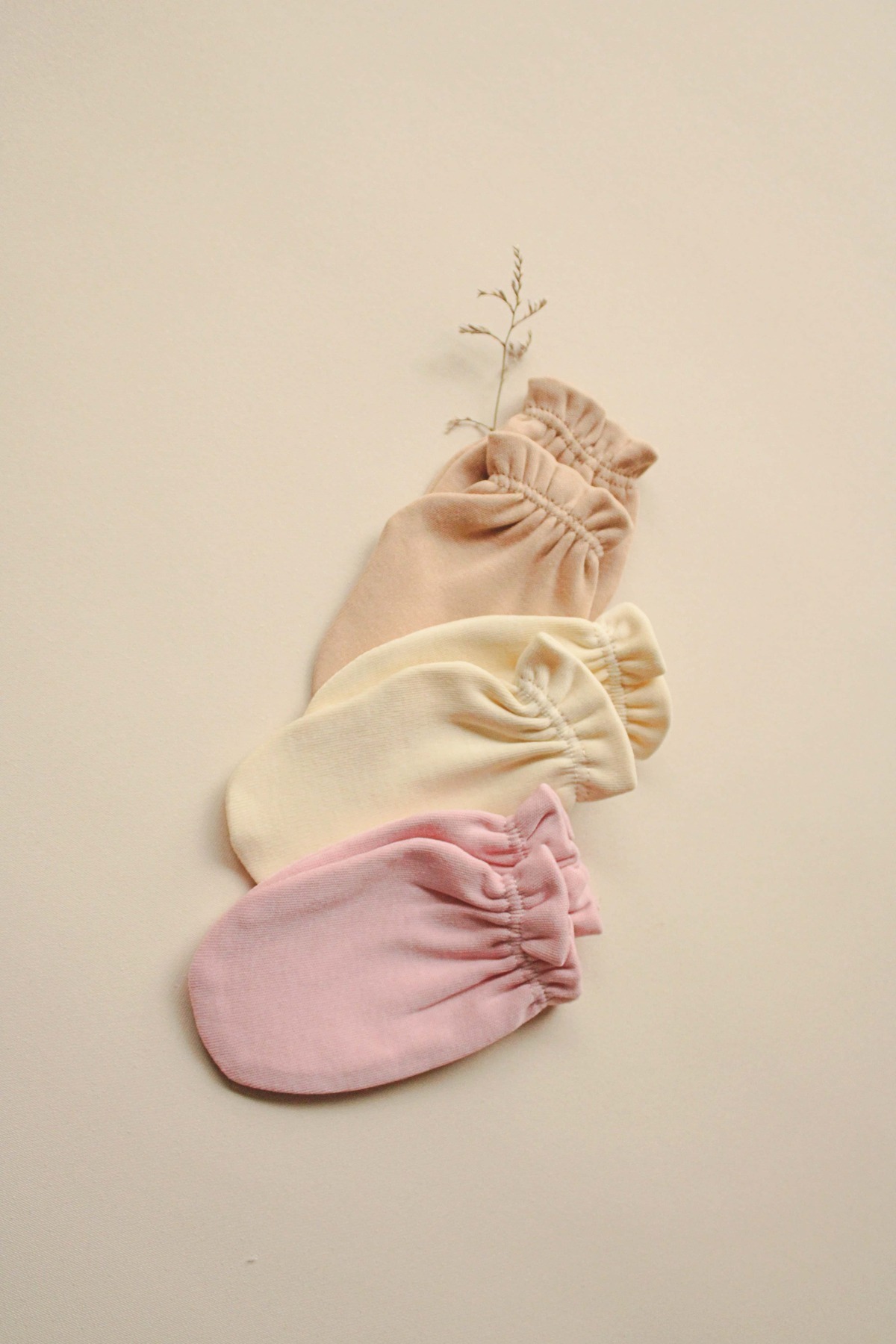 OhlalaKoala 3lü Krem-Bej-Pembe Yenidoğan Eldiven Set Model 6 fotoğrafı 3 (önizleme)