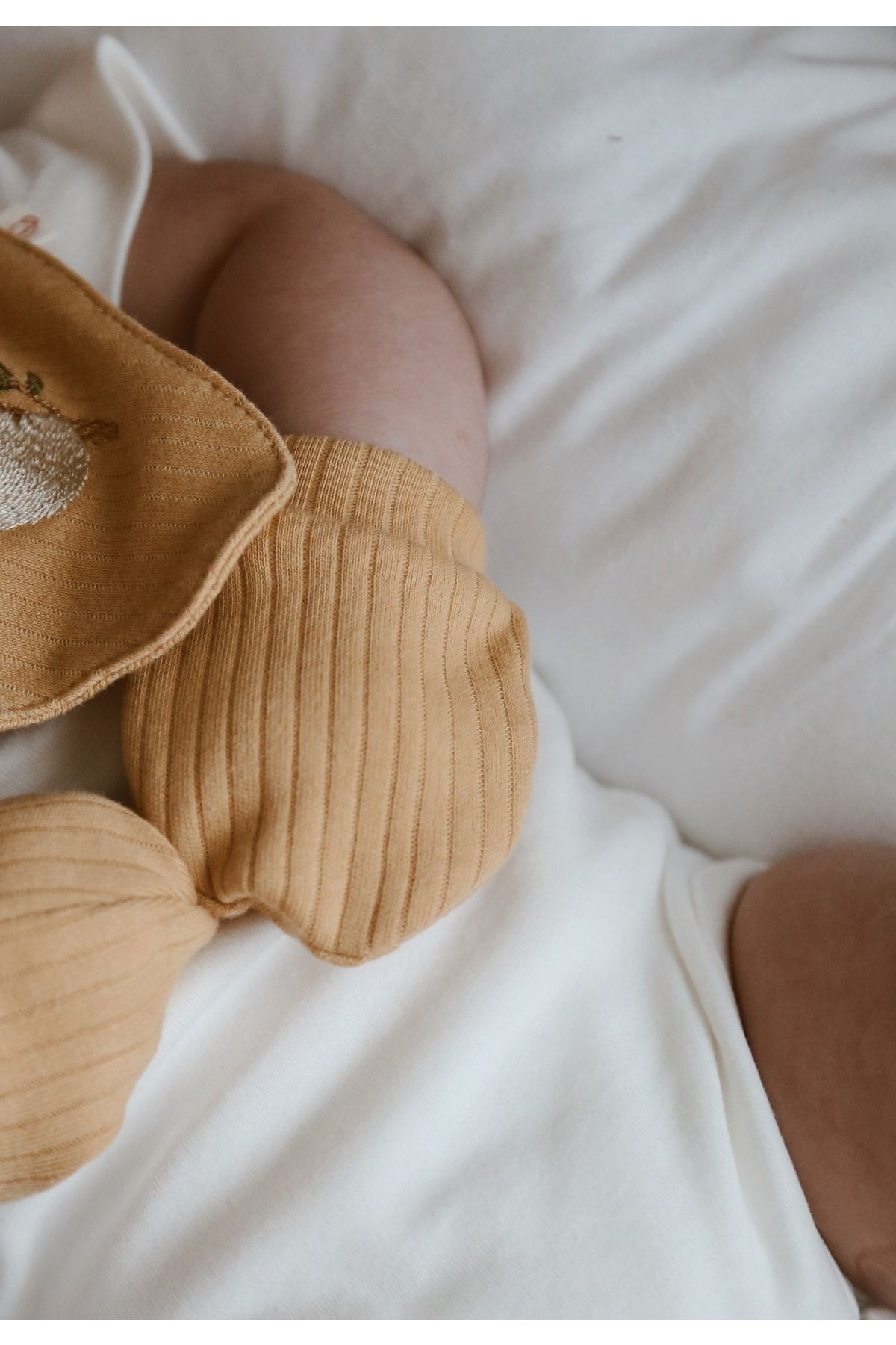 OhlalaKoala 3lü Hardal-Krem-Beyaz Yenidoğan Eldiven Set Model 1 fotoğrafı 5 (önizleme)