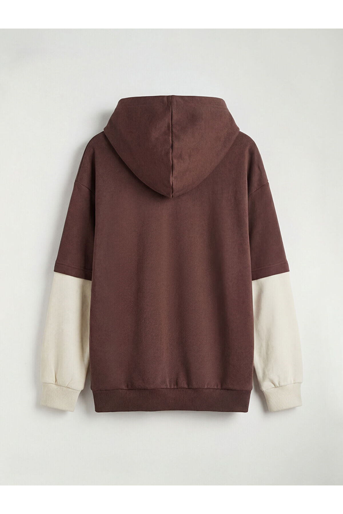 LC Waikiki Nevaa Collection Kahverengi Kapüşonlu Chicago Baskılı Erkek Çocuk Kalın Sweatshirt fotoğrafı 2 (önizleme)