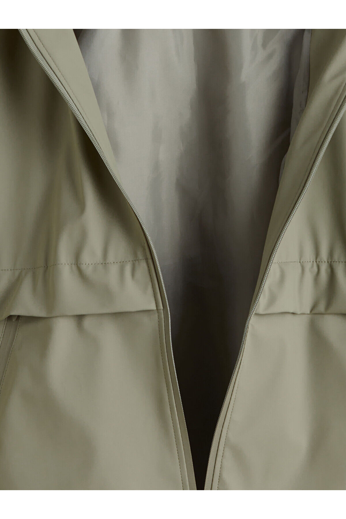 LC Waikiki Haki Kapüşonlu Oversize Kadın Yağmurluk (S6) görsel 7
