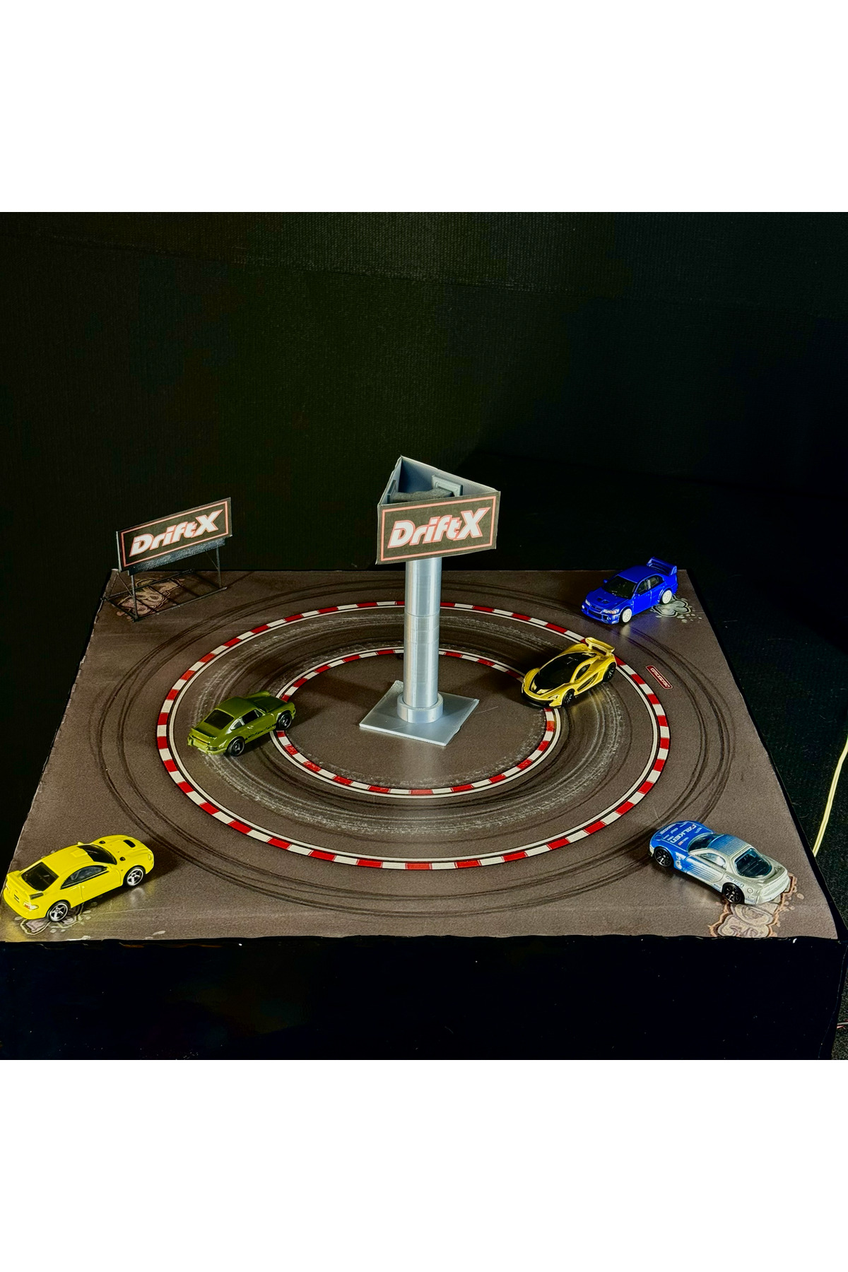 Dimmy Gifts Drift X Aksesuarsız Model Araç Drift Pisti - Fiyatı