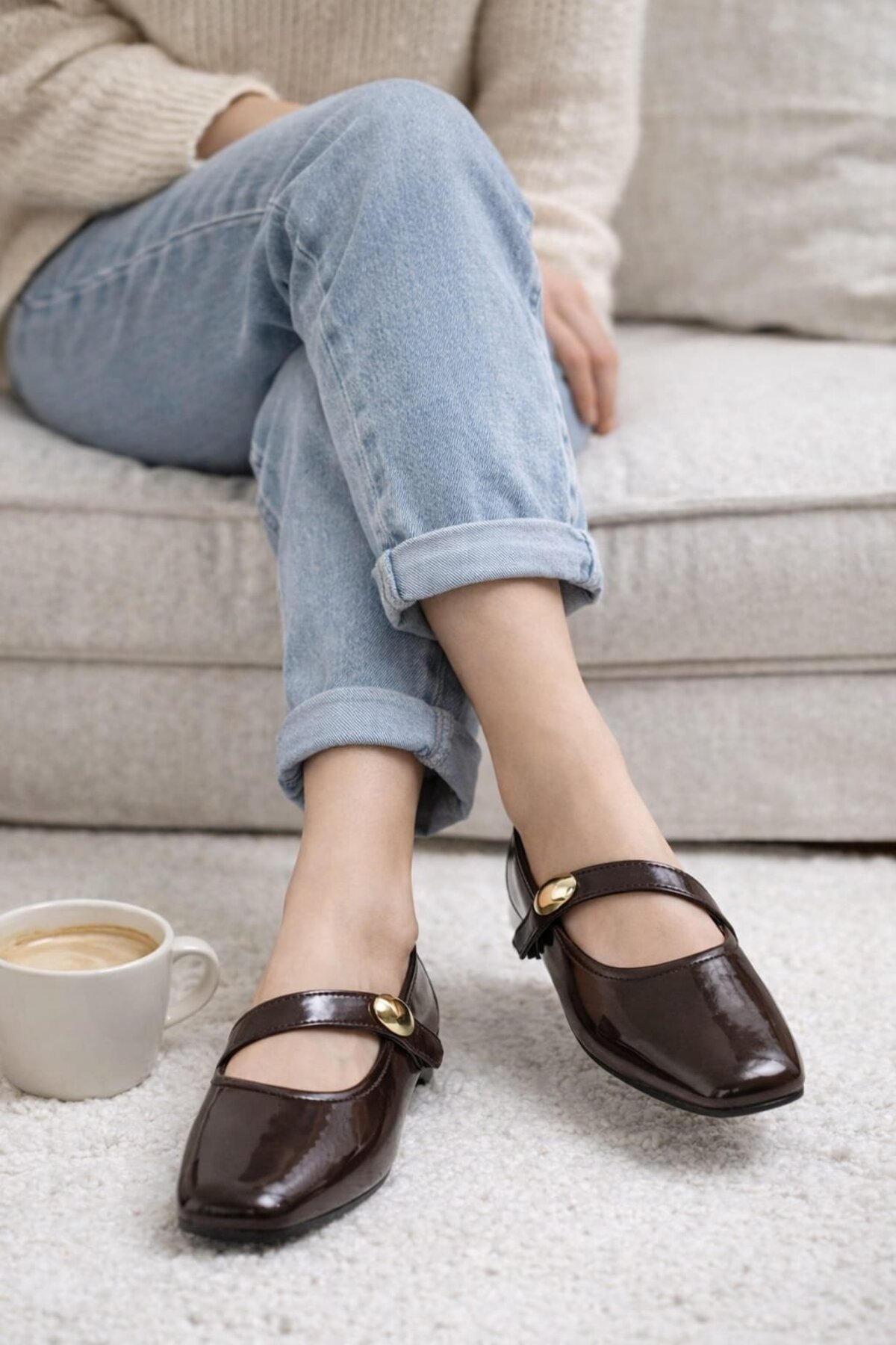 Slipcat  Kadın Rugan Babet Şık Tokalı Ortopedik Taban Günlük Ayakkabı - Görsel 7