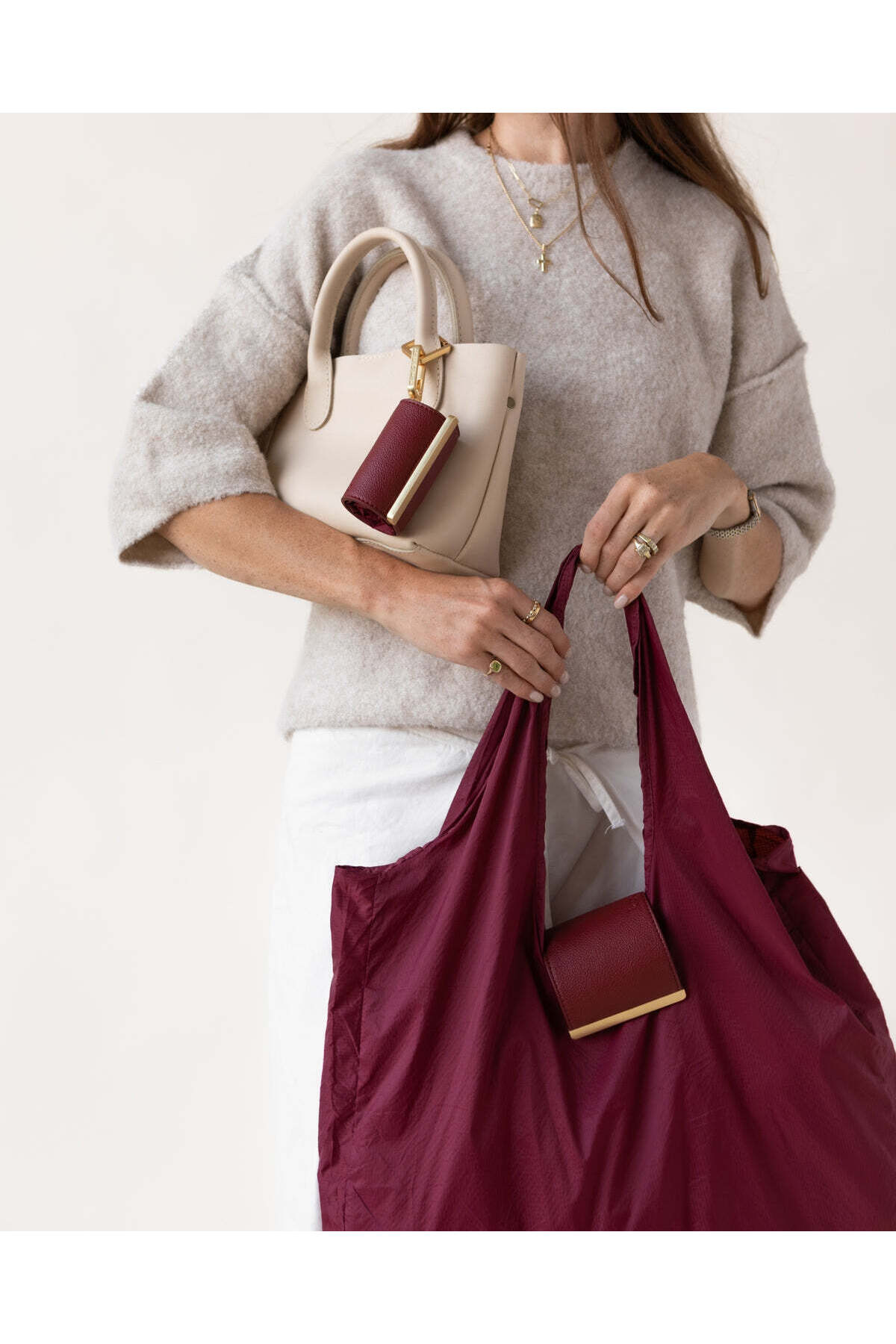 Bordo LEYNA Charm Detaylı Katlanabilir El ve Omuz Kadın Çantası görünüm 3