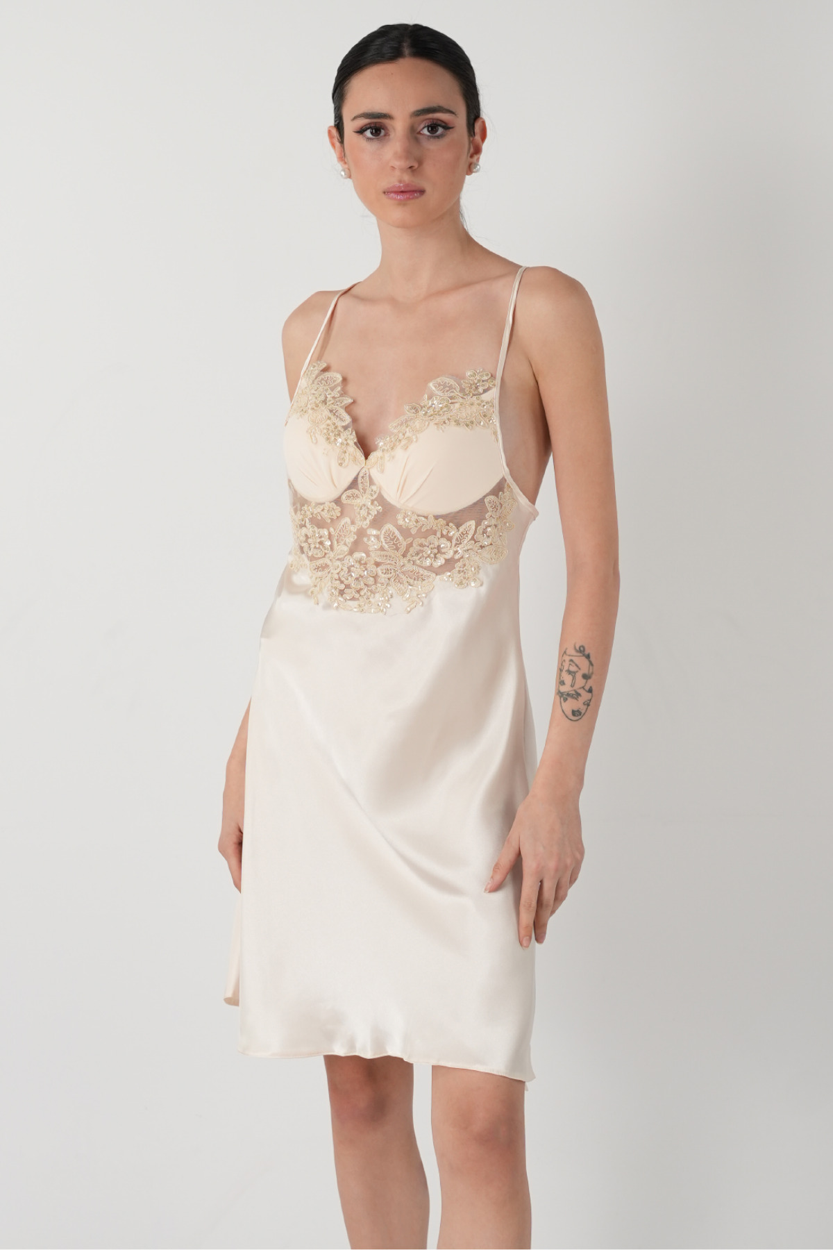 Homay 6’lı Güpür Detaylı Kısa Saten Gecelik & Sabahlık Çeyiz Seti