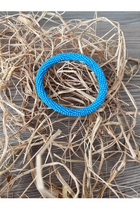 BTU EL YAPIMI ÖRGÜ KARE KUM BONCUK MAVİ RENK BİLEKLİK