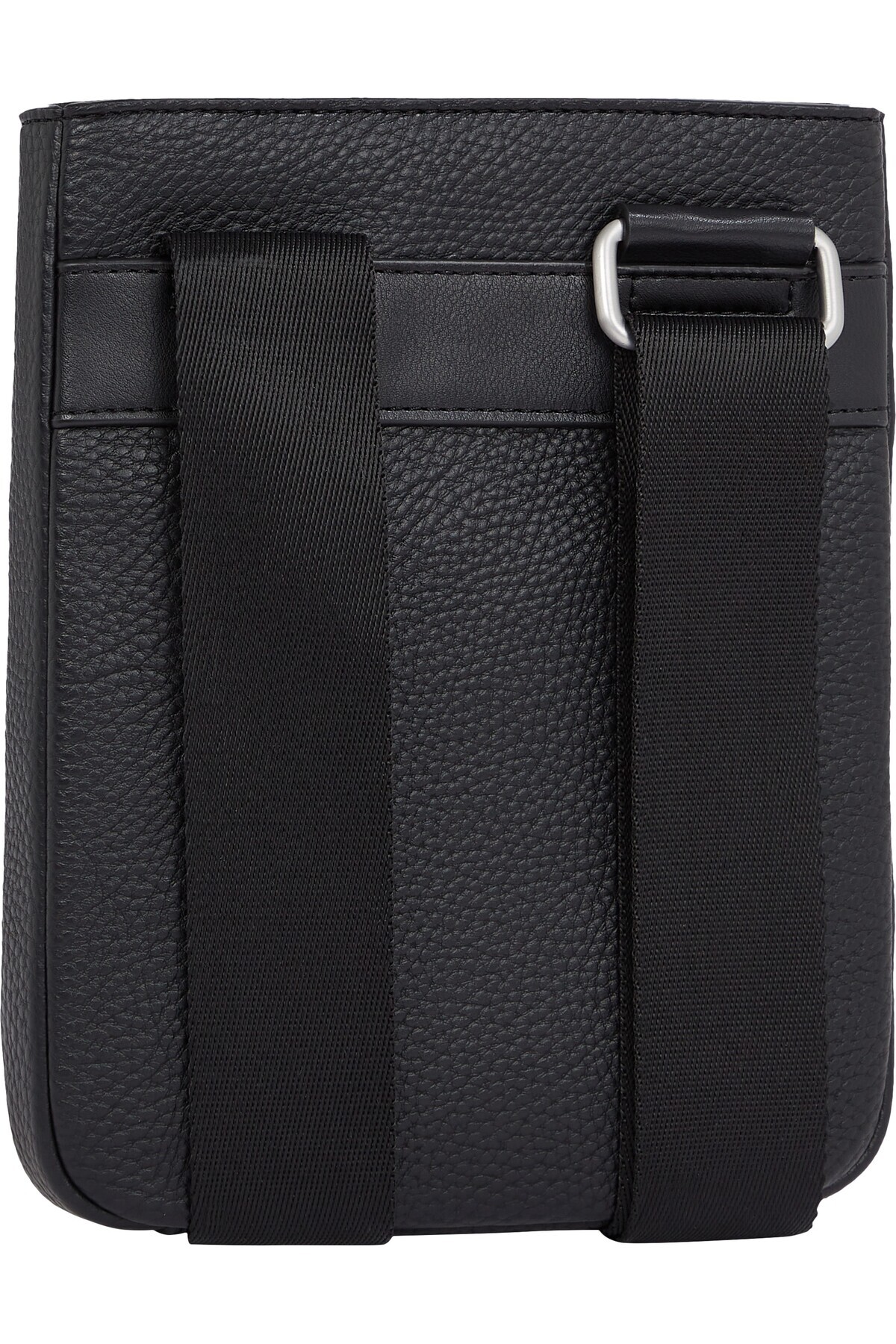 تامی هیلفیگر کراس‌اوور کوچک TH Central