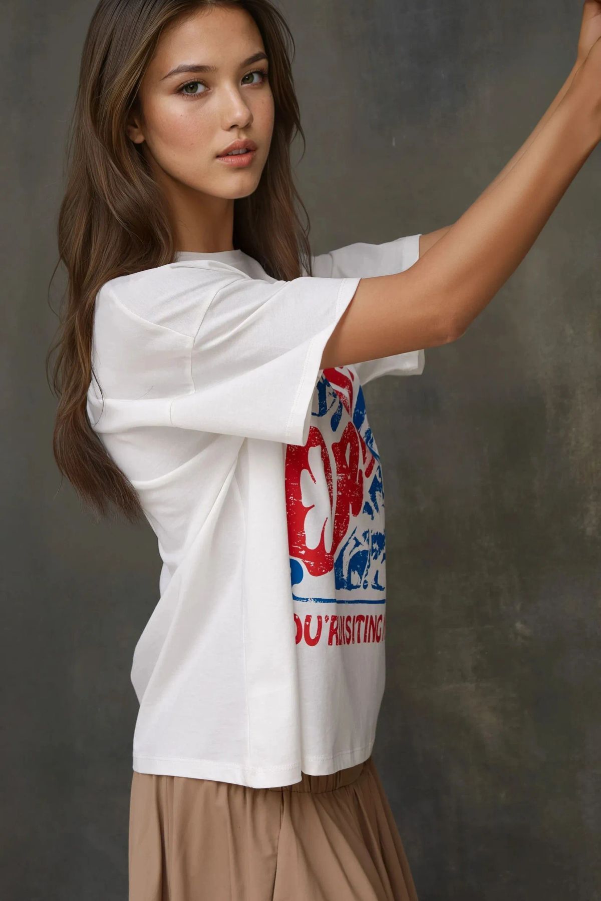 Hiccup Kadın %100 Pamuk Bisiklet Yaka Oversize Beyaz Baskılı T-Shirt görsel 2