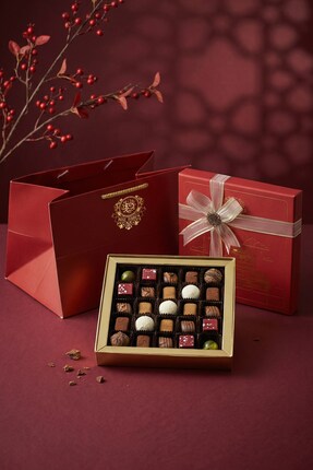 Paşa Dairesi Spesiyal Çikolata ve Trüf - Fıstıklı, Bademli, Ruby Çikolatalı -...