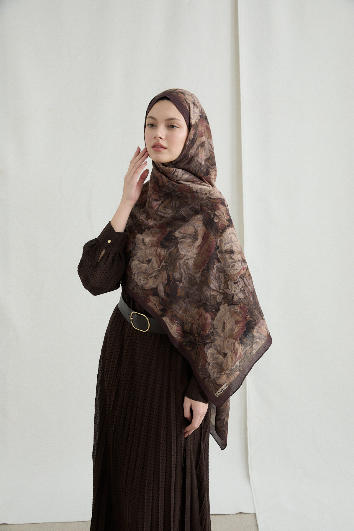 cs camellia scarf  Monaco Kraş Şal - Kahve