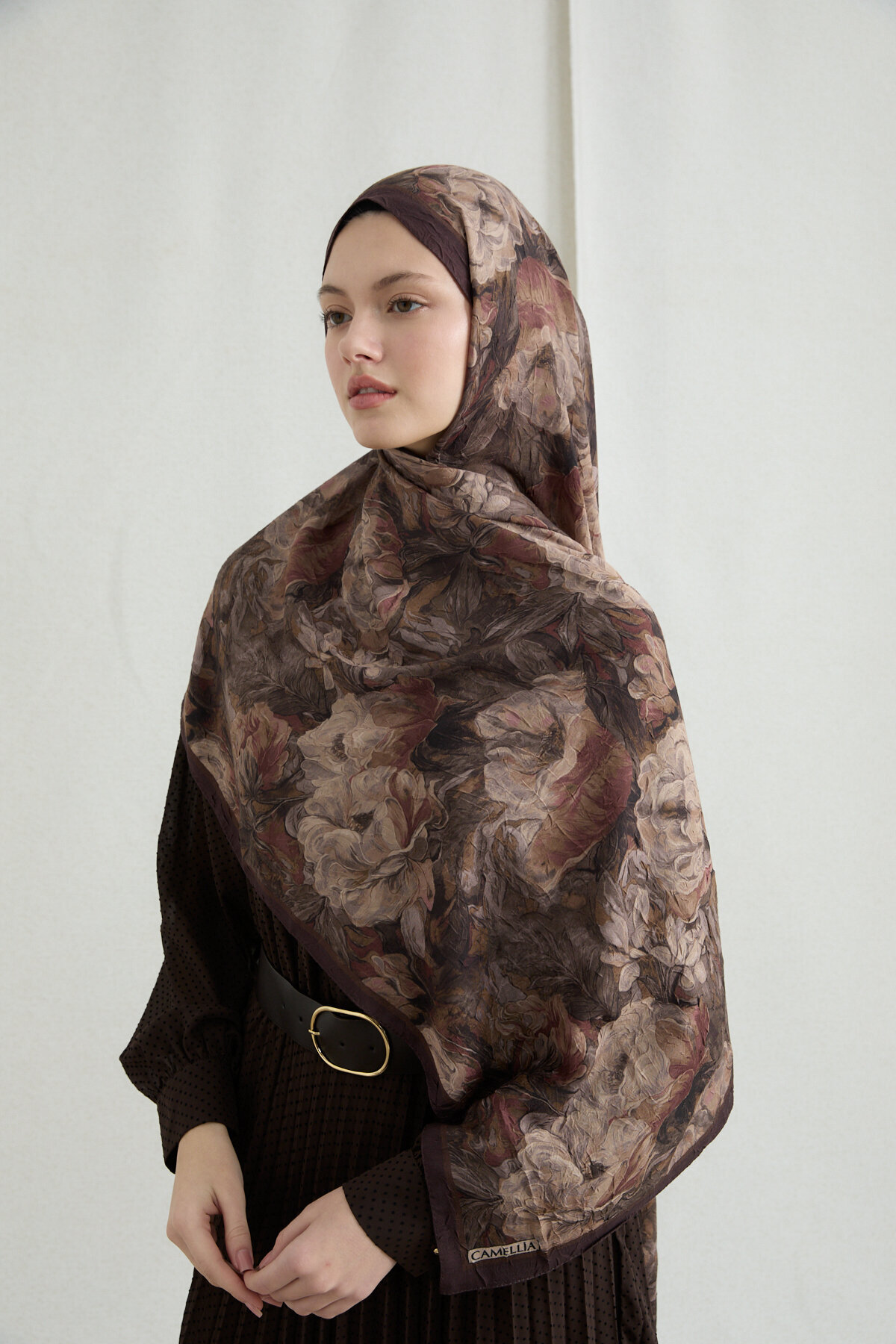 cs camellia scarf  Monaco Kraş Şal - Kahve - Görsel 2