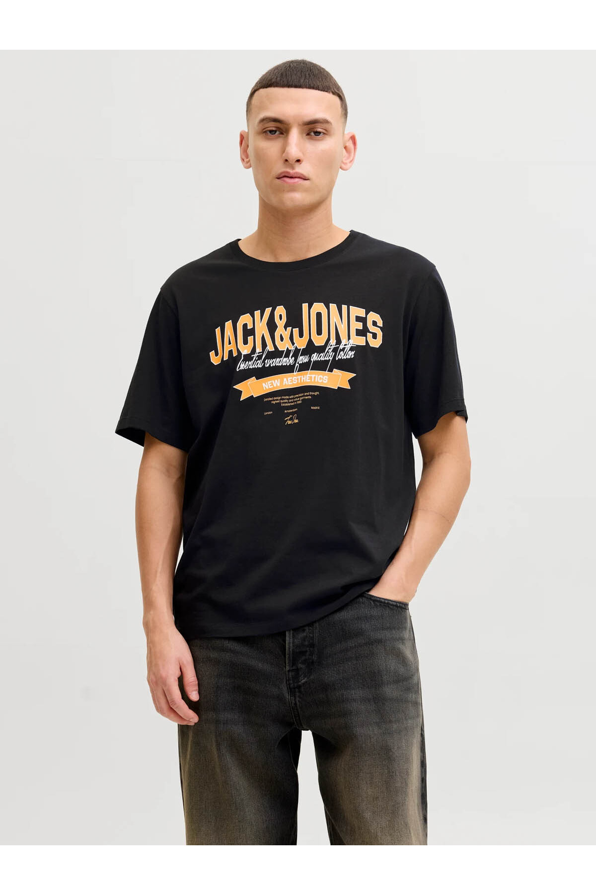 تی شرت مردانه طرح Jjelogo مدل یقه گرد، 2 رنگ، کد 12288016 جک اند جونز تی شرت Jack & Jones