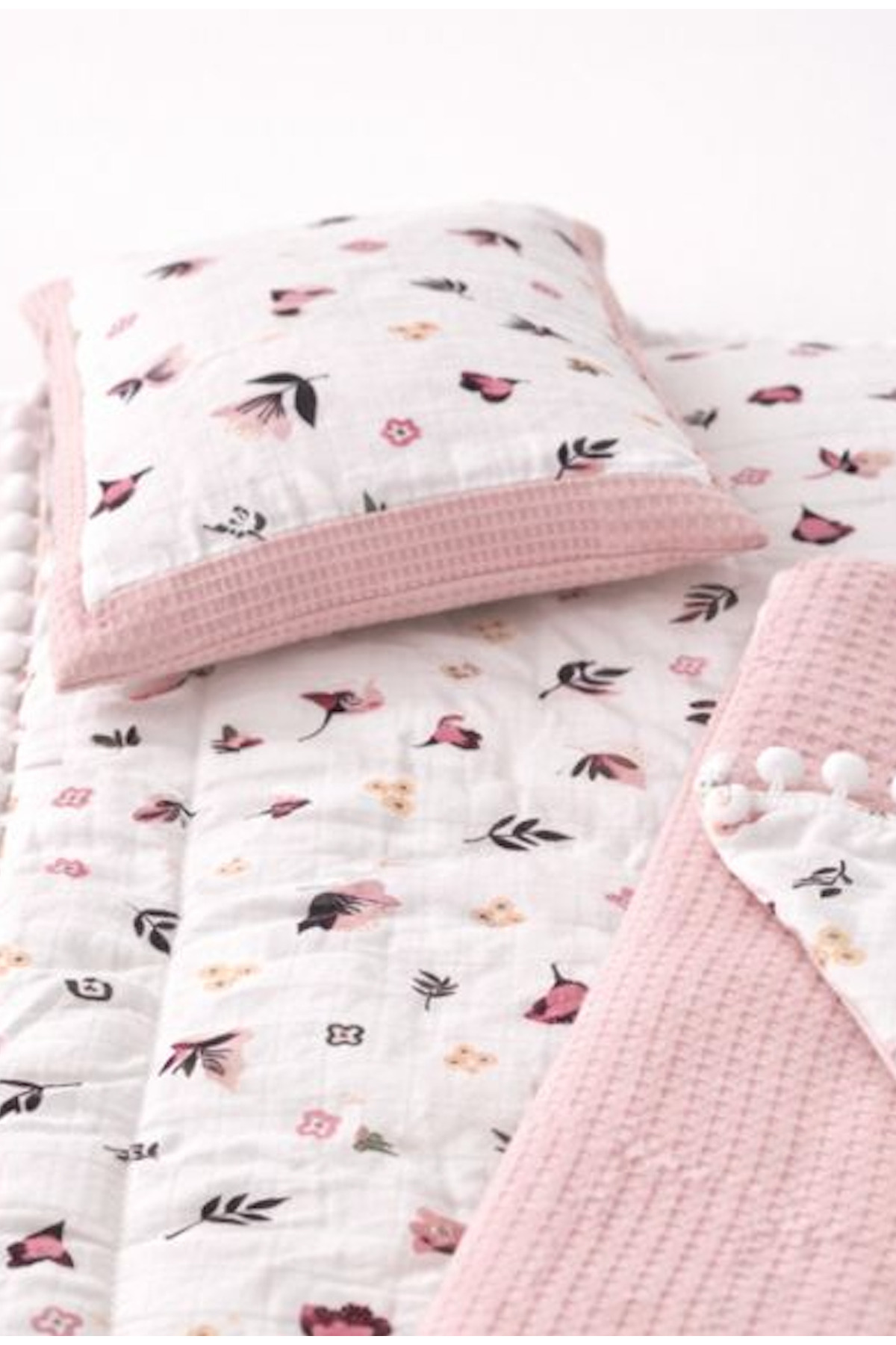 For My Baby Bebek Alt Açma Seti Müslin – Dolgulu Alt Açma Minderi, Yastık, Önlük ve Pike fotoğrafı 2 (önizleme)