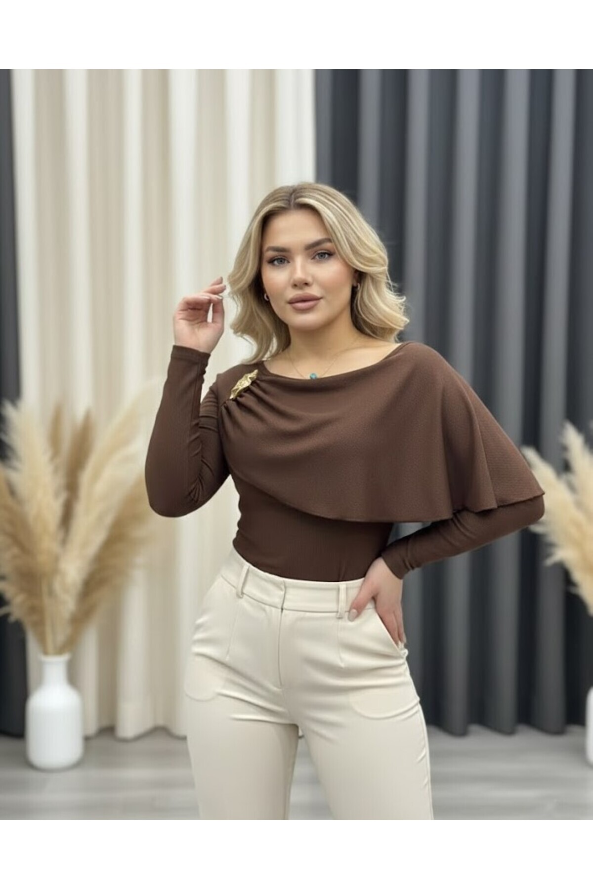 ns nirvana secret YENİ ÜRÜN Ottoman Kumaş Volanlı ve Aksesuar Detaylı Kadın Bluz