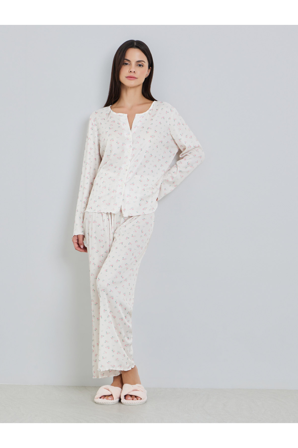 Styli Women Floral Print Long Sleeve Top and Pyjama Set