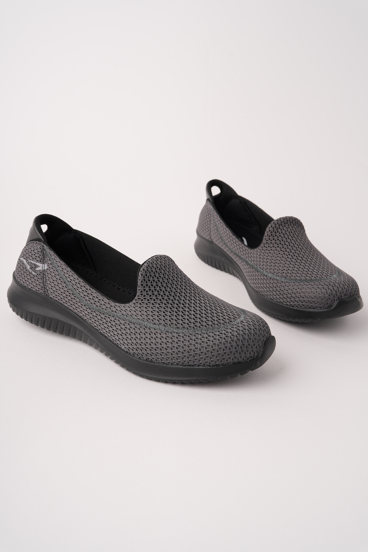 ROSETTE  Kadın FÜME SİYAH Full Ortopedik Şeker Hastalarına Uygun Günlük Kullanım Yürüyüş Sneakers Ayakkabı - Görsel 4