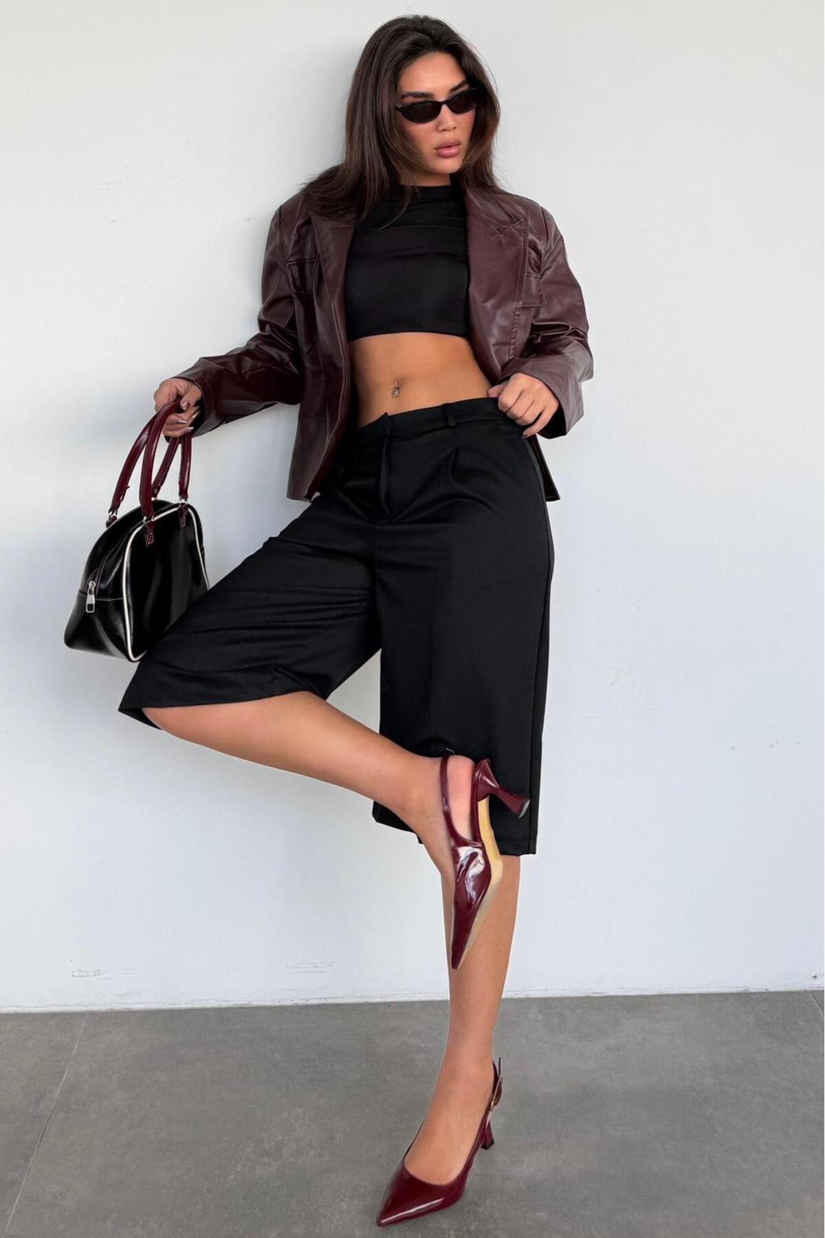 Madmext Чорні шорти-бермуди з кишенями, 100% бавовна MG2640