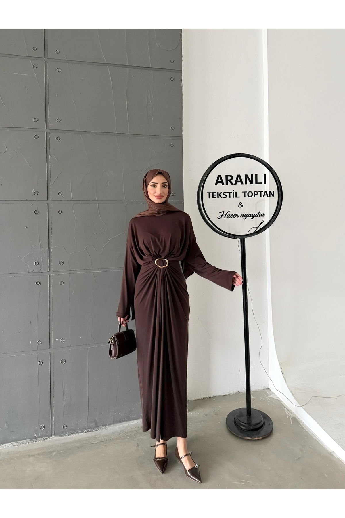 hacer ayaydın  Toka Detaylı Sandy Tesettür Elbise - Görsel 5