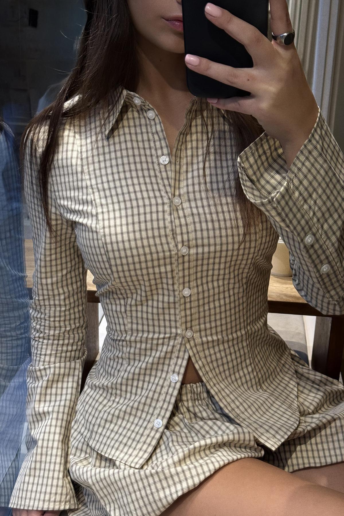 Bershka  İspanyol kollu dar kesim gömlek - Görsel 3