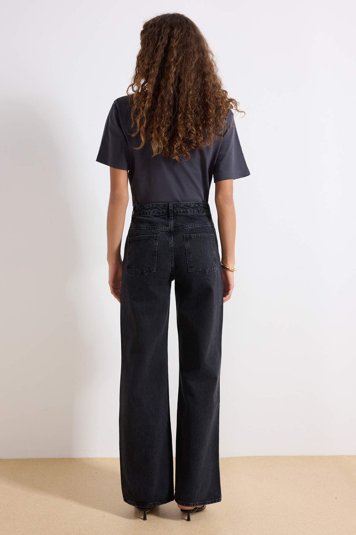 Trendyolmilla  Antrasit Yüksek Bel Wide Leg Geniş Paça %100 Pamuk Non-Stretch Jeans TWOAW24JE00089 - Görsel 5